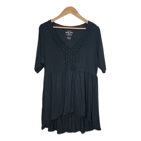 Torrid Super Soft Knits top size 0 - Picture 1 of 5